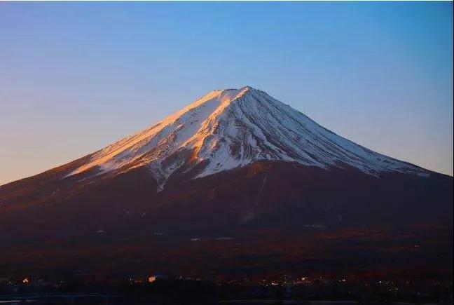 日本富士山地质活动更新，活跃态势与未来展望