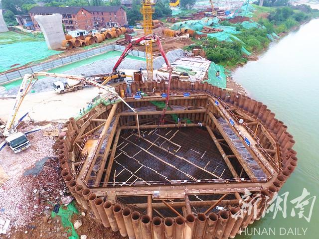 杨梅洲大桥建设进展顺利，未来展望引人瞩目